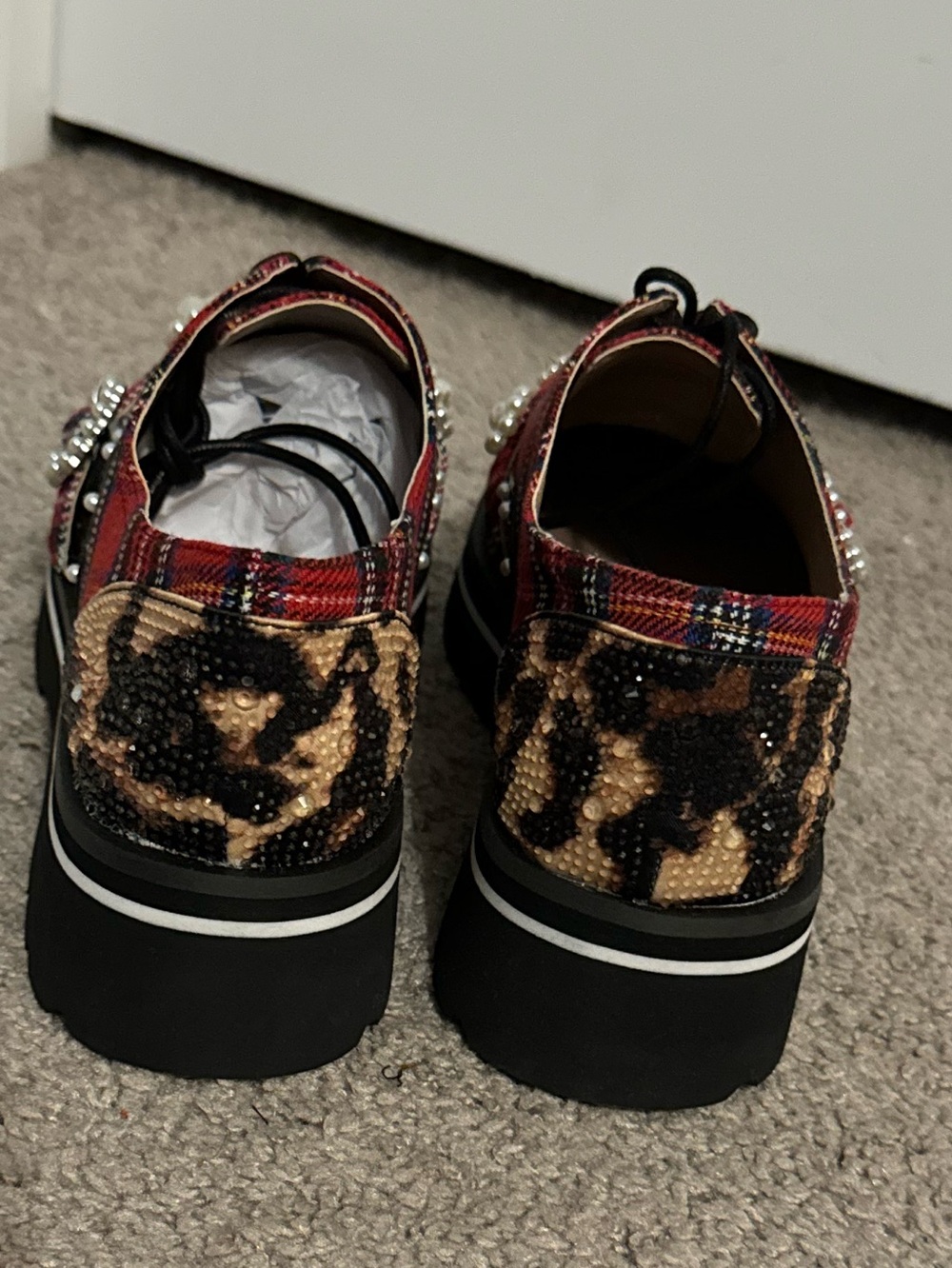 Cool Betsey Johnson size 7.5 red plaid lace up embellished Simonee shoes new - Picture 4 of 6